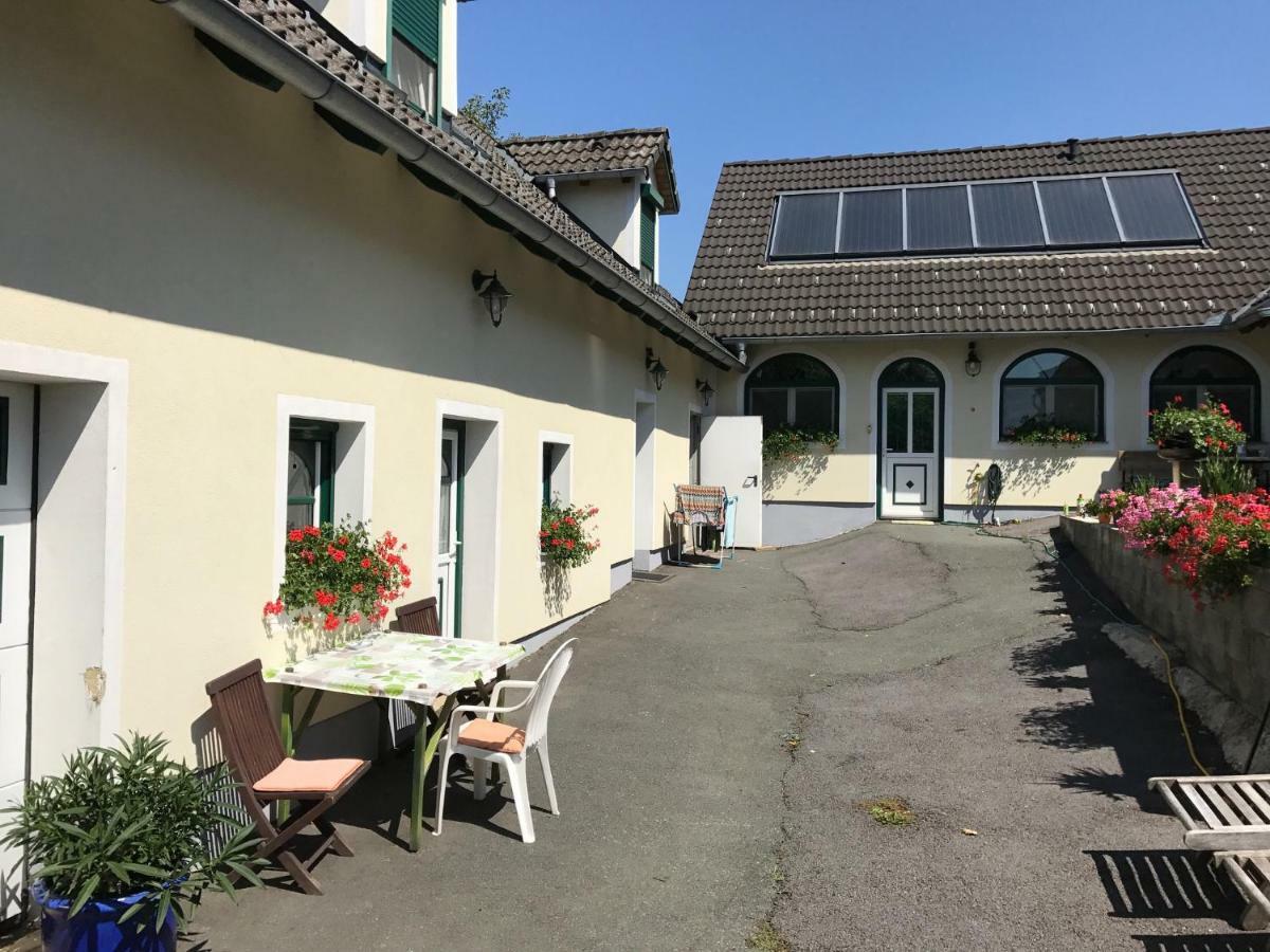 Gaestehaus Lindenhof Еннерсдорф Экстерьер фото
